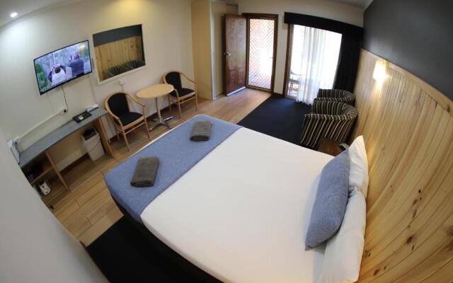 Sleepy Hill Motor Inn