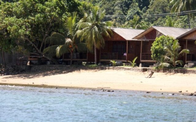 Cavery Beach Hotel