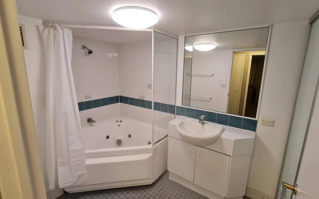 1BR Executive Apartment in City Centre