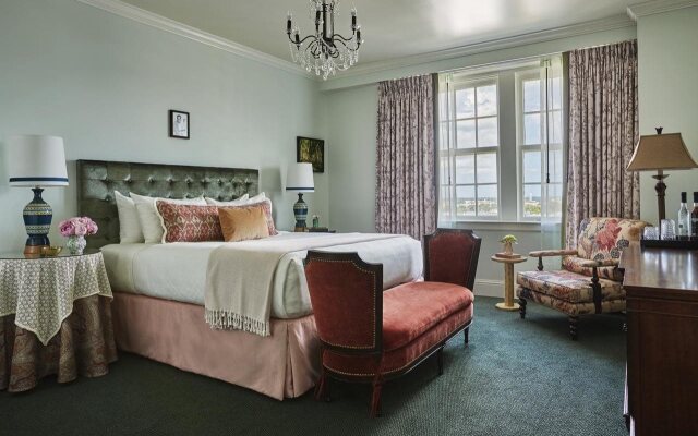 The Pontchartrain Hotel