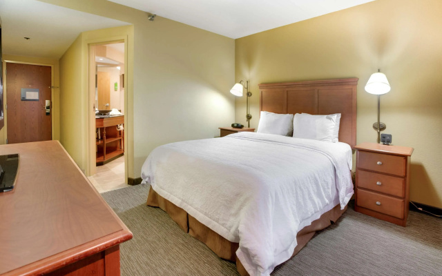 Pittsburgh Airport Inn and Suites