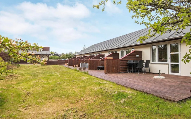 Quaint Holiday Home in Henne Near Henne Golf Course