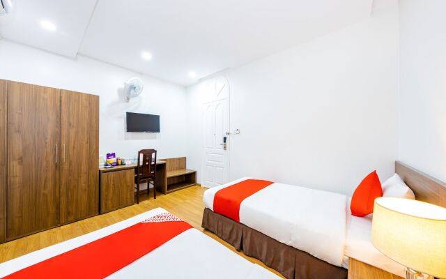 Homey Hotel by OYO Rooms