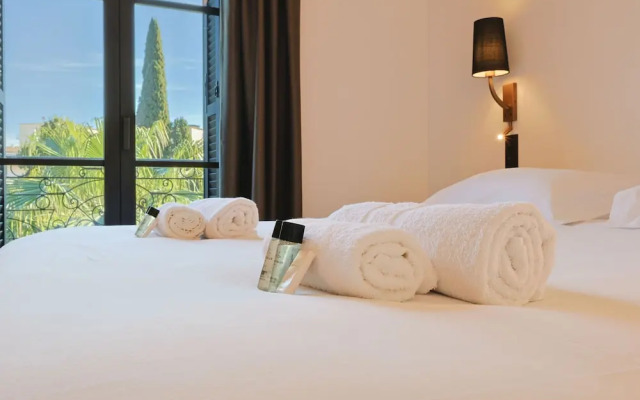 Villa Deva - 5 Bedrooms - Heated Pool