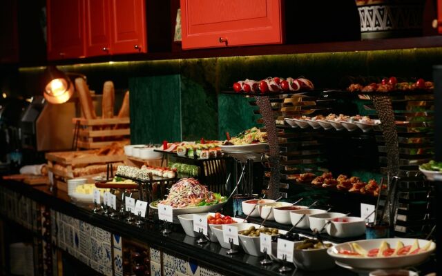 L’HÔTEL du LAC Hanoi