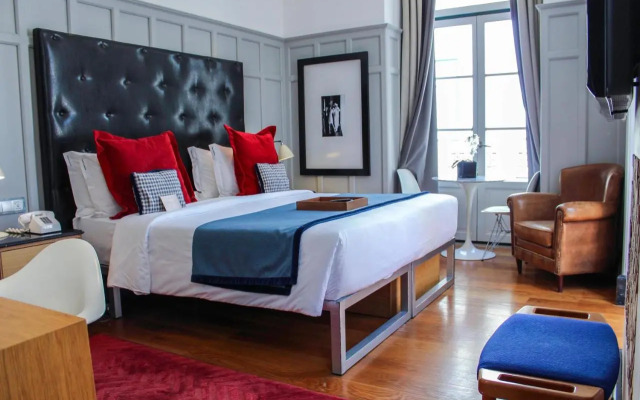 Browns Boutique Hotel