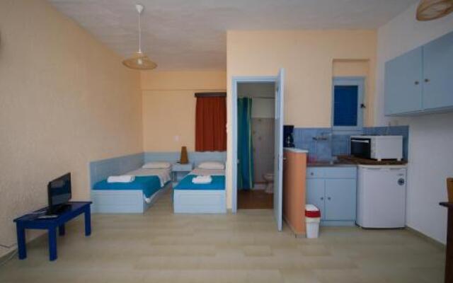 Gialos Studios & Apartments