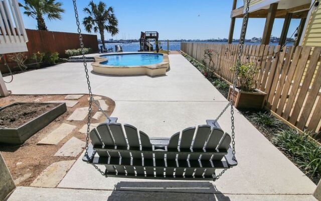 4513pooldaystwnnh - Pool Days and Dock Nights