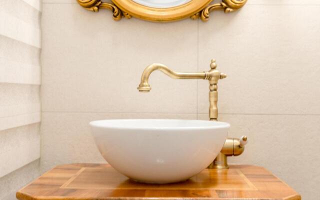 Le Monde Luxury Accommodation