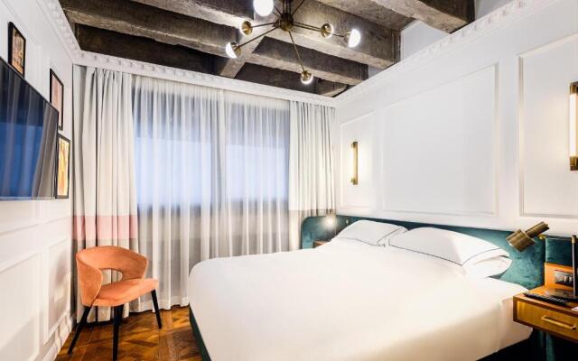 Brown BoBo, a member of Brown Hotels