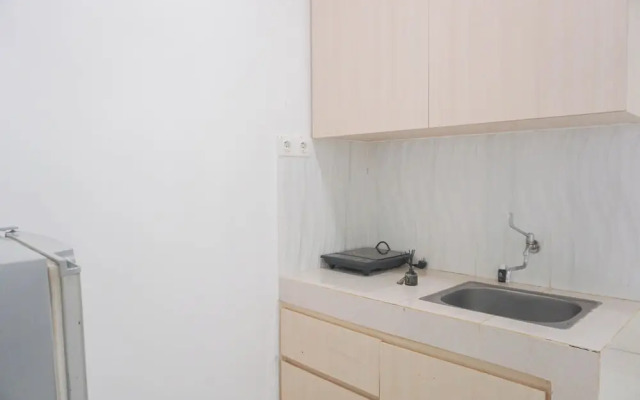 Cozy Living 1BR at Sentul Tower Apartment