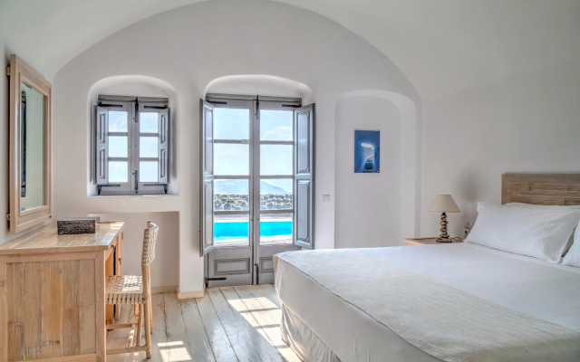 Vedema, a Luxury Collection Resort, Santorini