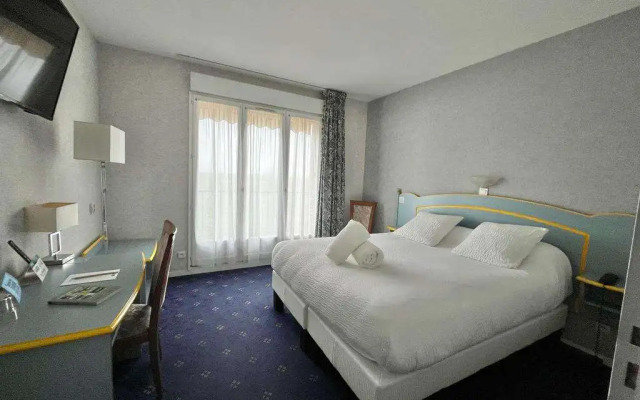 Logis Hôtel Sully le Château