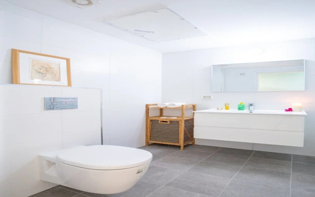 Panoramic Sea Views Coastal Escape by Sea N' Rent