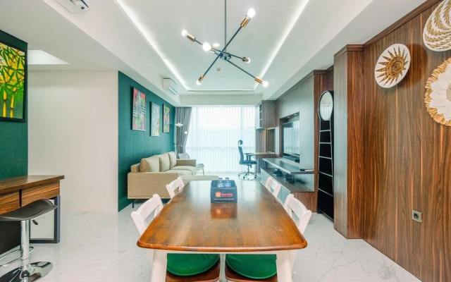 Stunning And Strategic 2Br Kemang Village Apartment