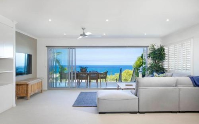 42 Bryan Street – Guest Rooms – Sunshine Beach