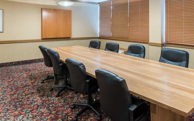 Comfort Inn & Suites Omaha Central