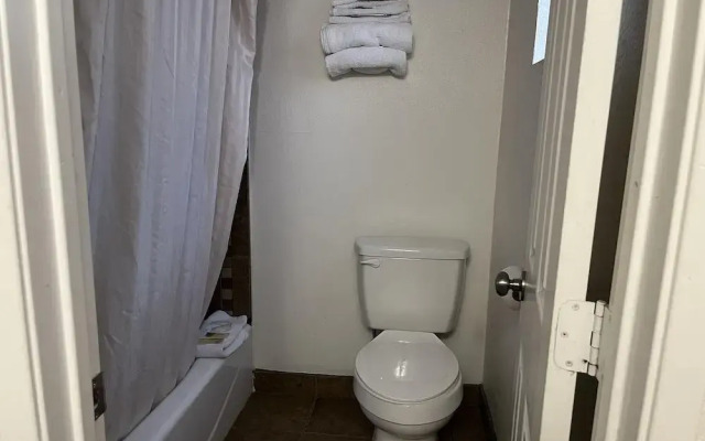 Economy Inn