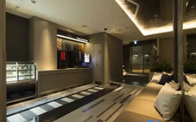 Hotel Retour (Adult Only)