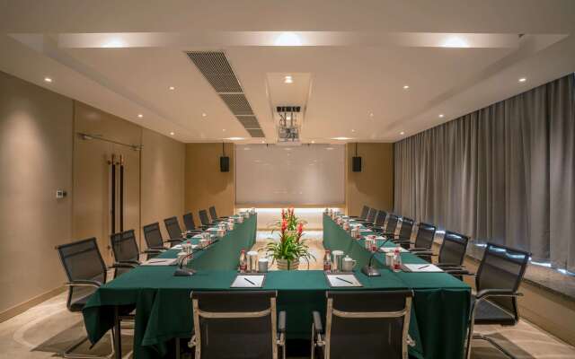 Jingtang Ramada Encore Hotel