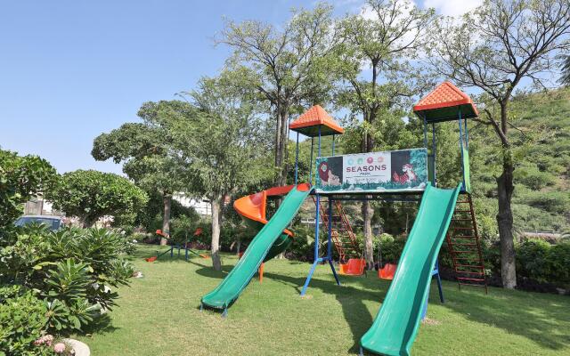 Seasons Park Resort