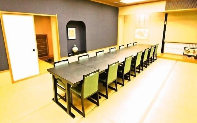 Ota  Now Resort Hotel