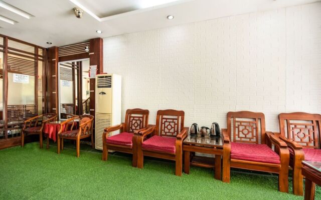 Oyo 434 Hoang Long Hotel