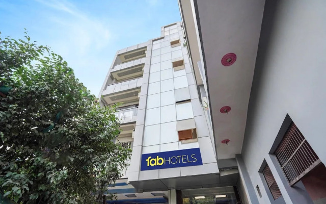 OYO Townhouse 1077 Hotel travel time