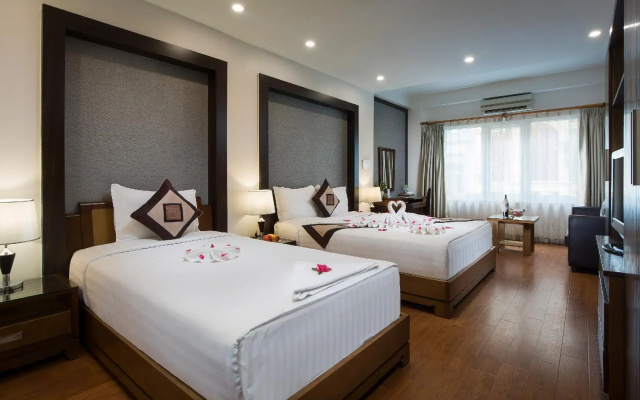 Splendid Star Grand  & Spa