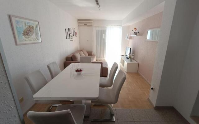 Apartments Ivica