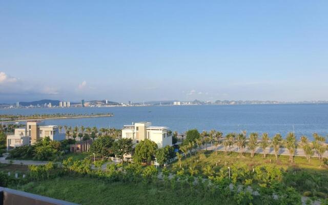 Golden Palm HaLong Hotel