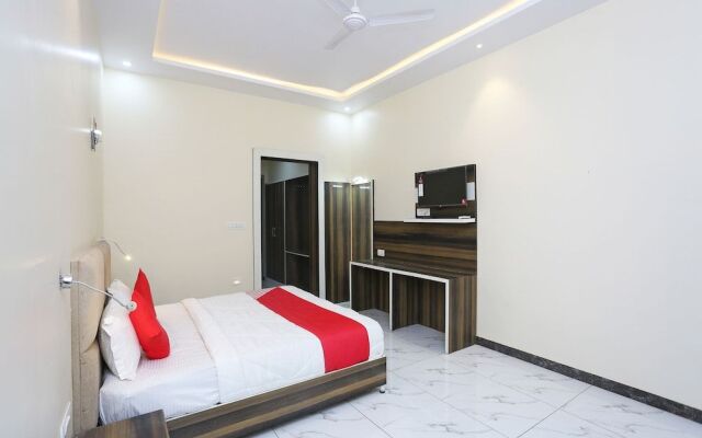 Oyo 41721 Hotel Lal Havelii