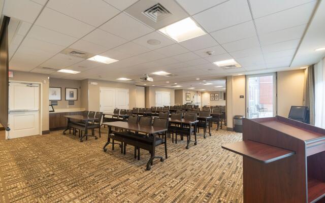 Staybridge Suites Marquette by IHG