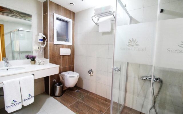 Sarissa Hotel
