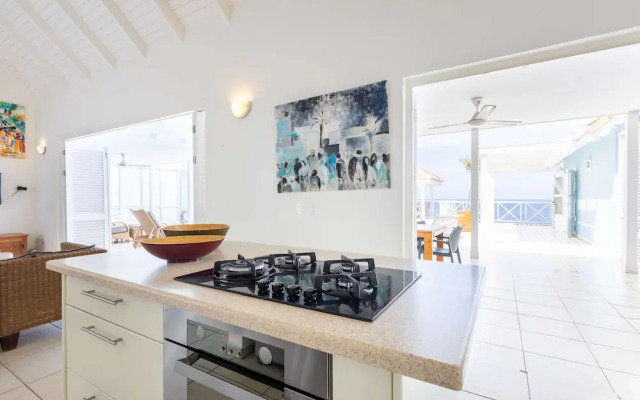 Ocean Whisper Villa in Sint Willibrordus