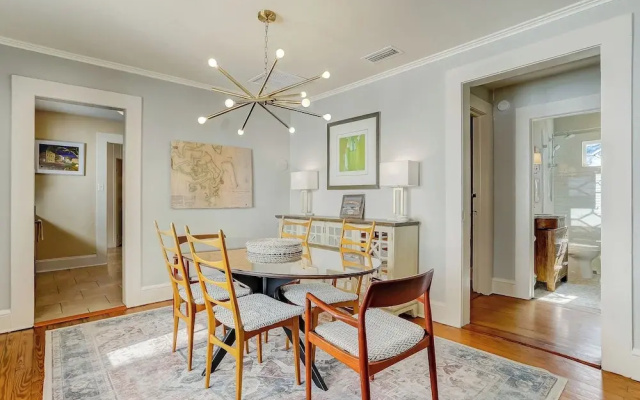 114 S 6th Street