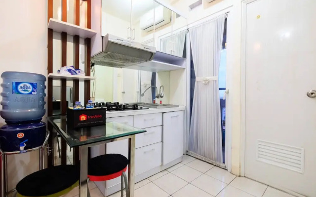 Simple 2BR Green Pramuka Apartment