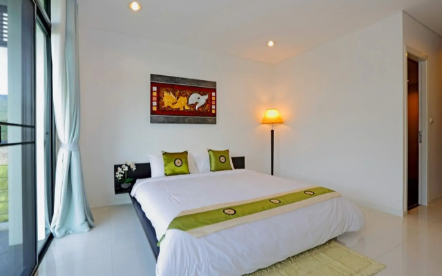 Luxury 3 Bedroom Apartment - B