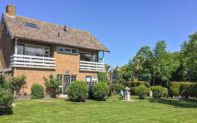 Stunning Home in Zoutelande With 1 Bedrooms and Wifi