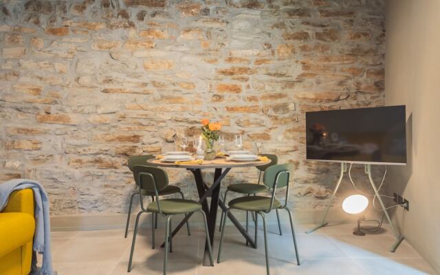 Gaia Suite Nearby Urio s Castle