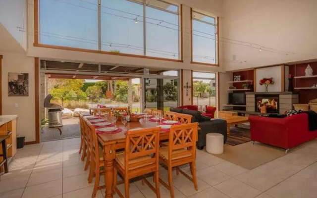 Hosts on the Coast Whitianga Bliss