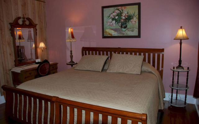 Lost Bayou Guesthouse