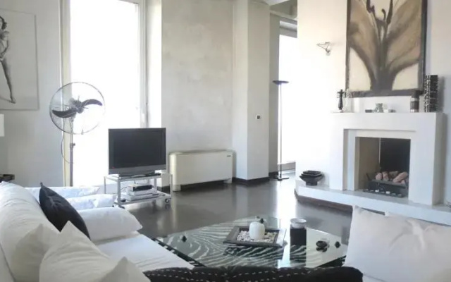 Temporary House - Luxury Farini
