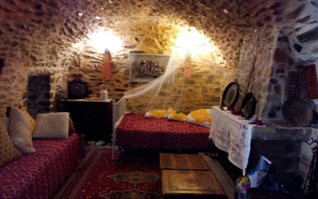Mani Dere Tower Home