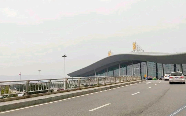 Tonghuayuan Business Hotel