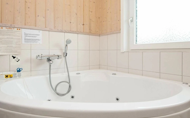 6 Person Holiday Home in Oksbol