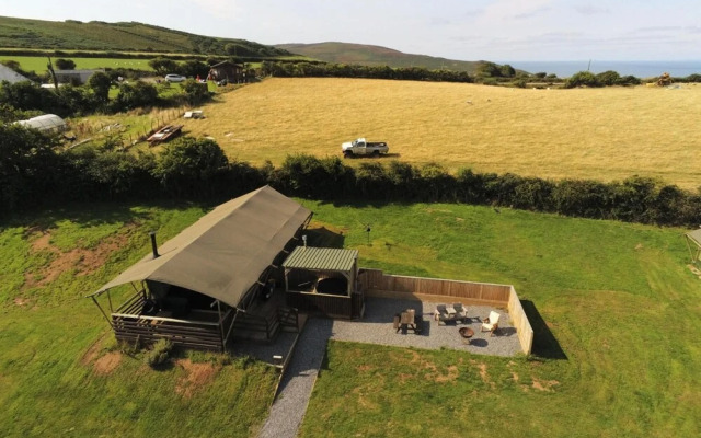 Three Cliffs - Safari Glamping Tent - Llangennith