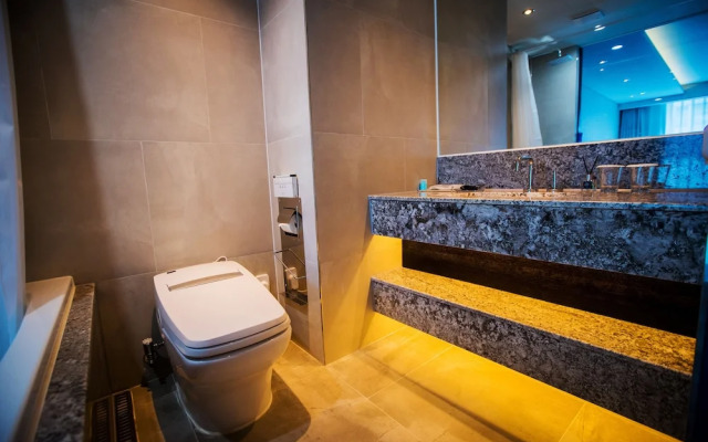 Gloucester Hotel and Resorts