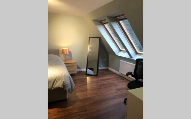 Private Coach house in gated residence