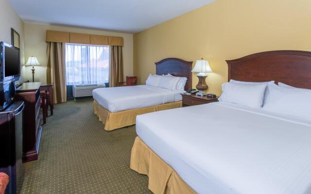 Holiday Inn Express Hotel & Suites Lexington NW-The Vineyard, an IHG Hotel